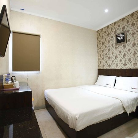 Reddoorz @ Gajah Mada Hotell Jakarta Eksteriør bilde