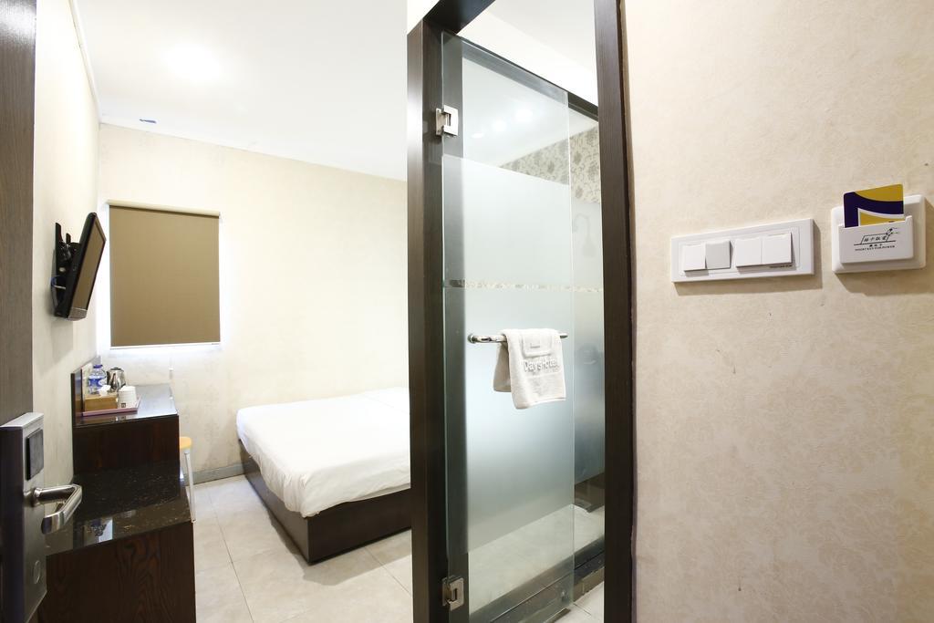 Reddoorz @ Gajah Mada Hotell Jakarta Eksteriør bilde