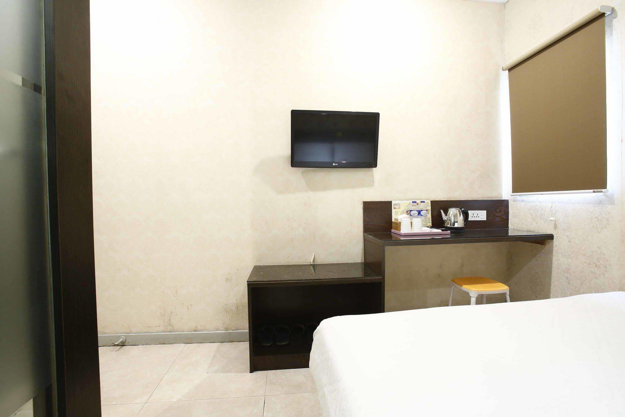 Reddoorz @ Gajah Mada Hotell Jakarta Eksteriør bilde
